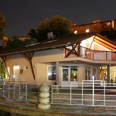 Centrum Lux アパート Kaposvár